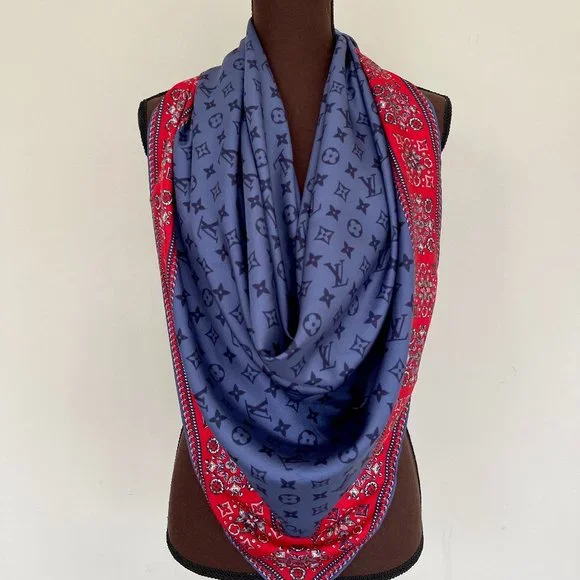 New Louis Vuitton Wrap Monogram Blue Silk Scarf - Picture 8 of 16